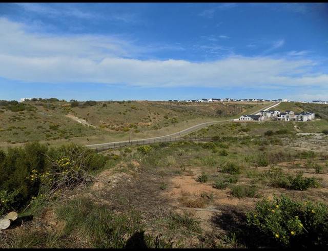 LAND FOR SALE IN MENKENKOP